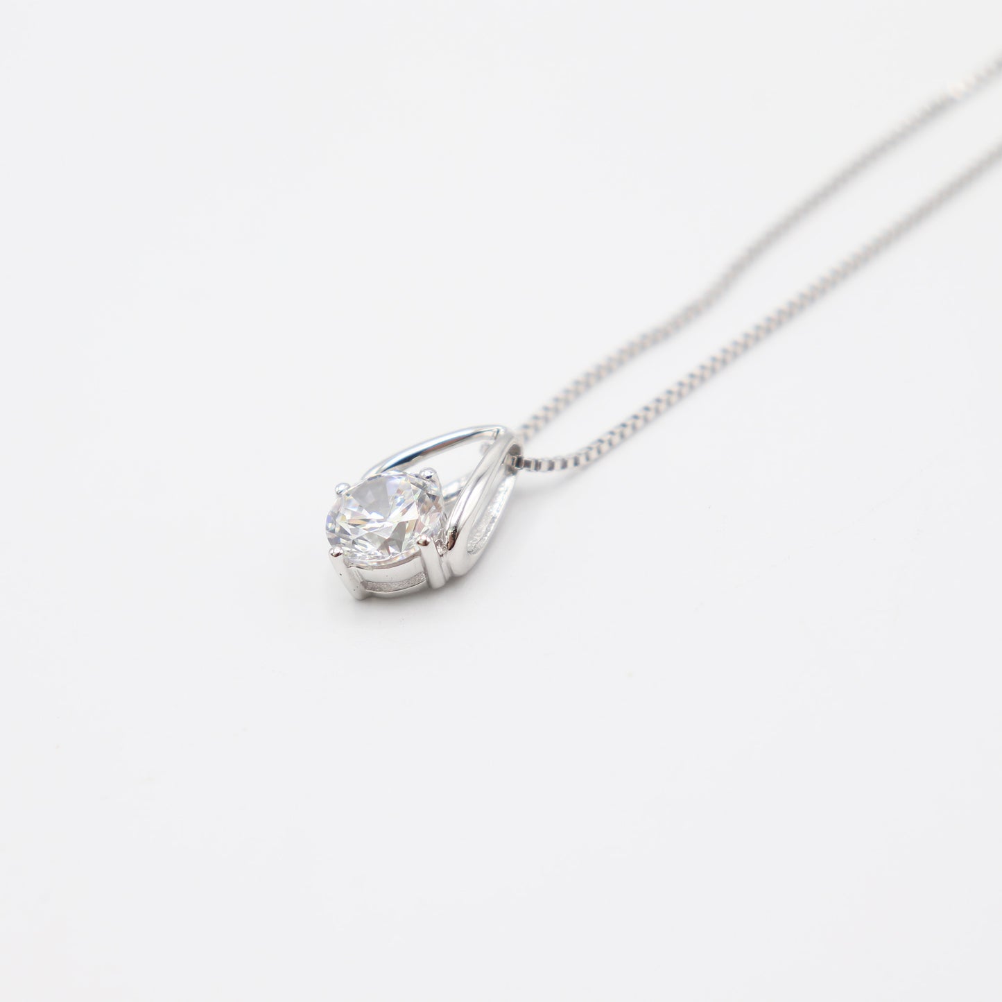 立方氧化鑽石吊墜項鏈 Cubic Zirconia Pendant Necklace