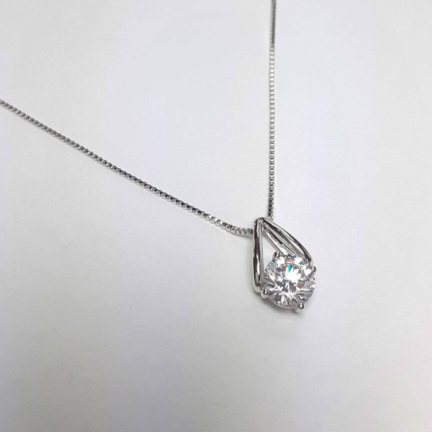 立方氧化鑽石吊墜項鏈 Cubic Zirconia Pendant Necklace